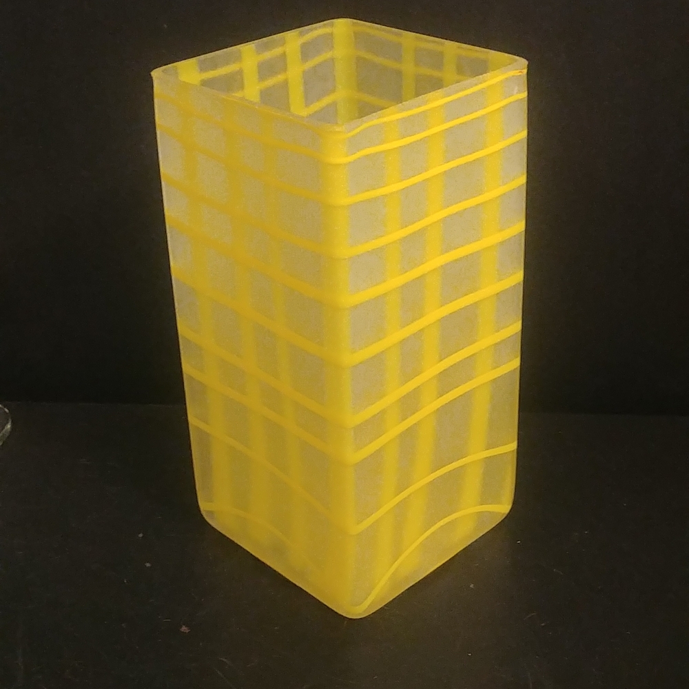 Gorgeous Design Yellow Matte Plaid Square Vase 8"
